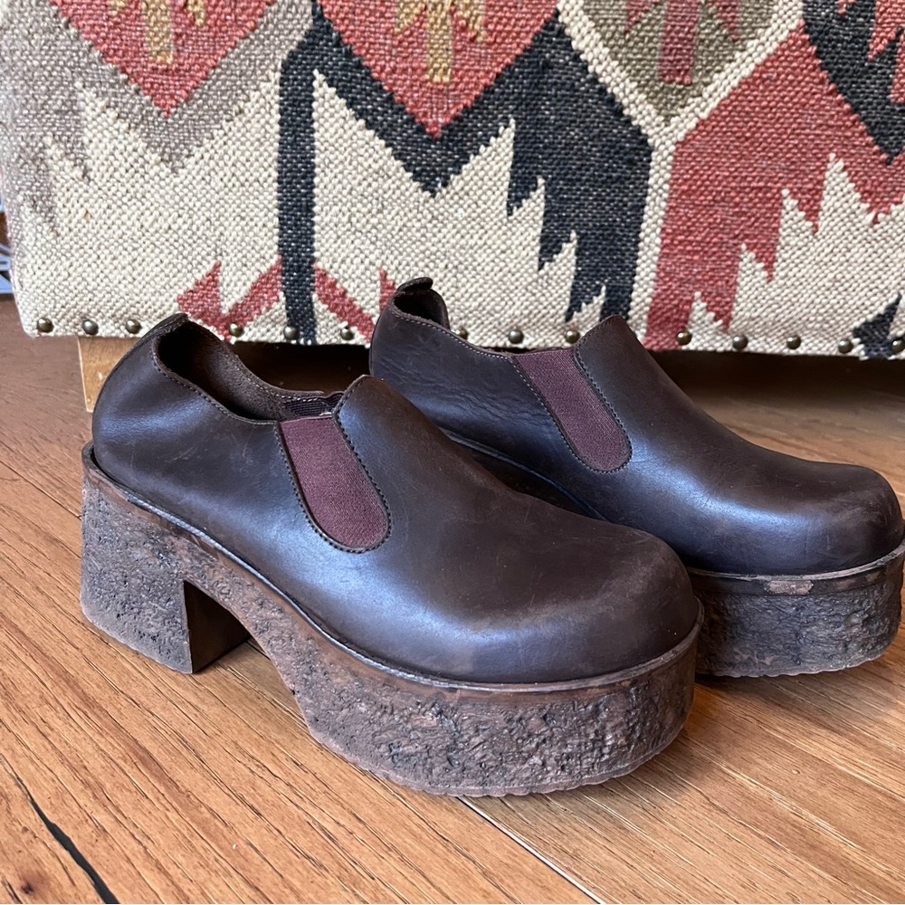 Sbicca Brown Leather Platform Mary Janes